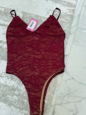 Edikted Sheer Lace V-Neck Bodysuit - Burgundy